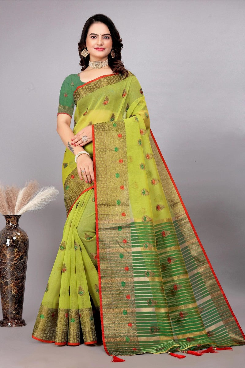 Cotton Silk Jacquard Woven Saree With Blouse - Green