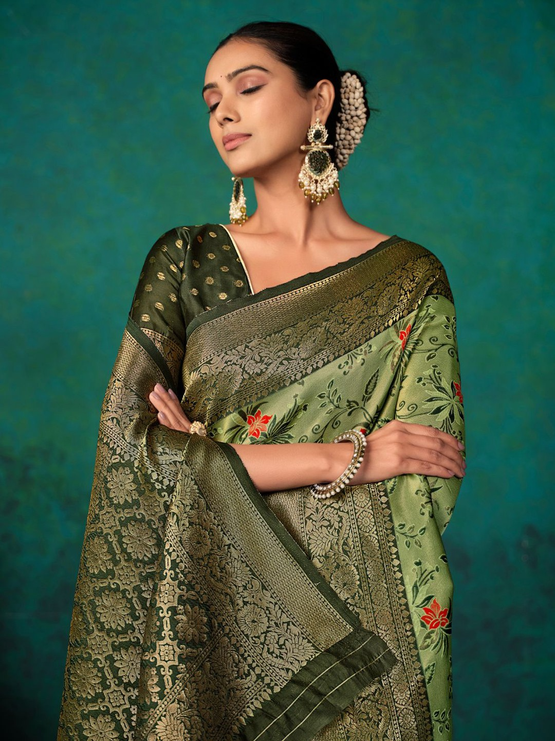 KALINI- Ethnic Motifs Woven Design Zari Paithani Saree